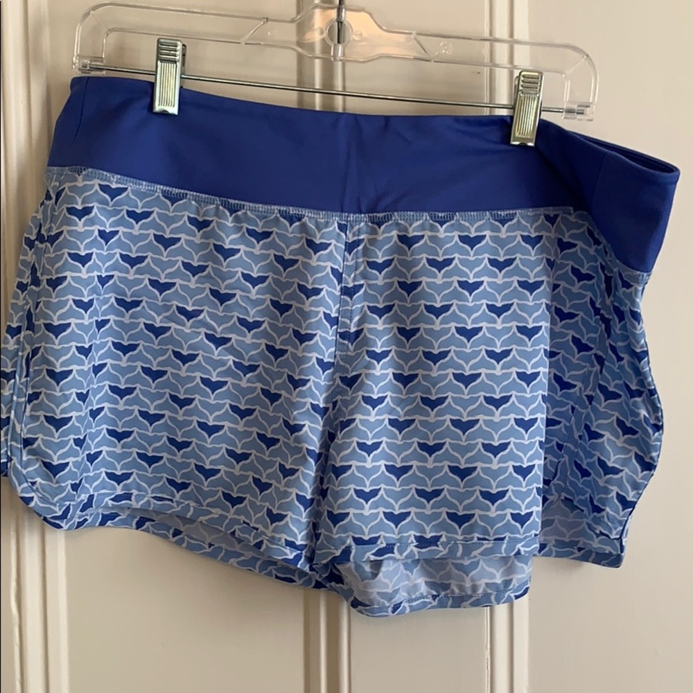 Vineyard Vines shorts